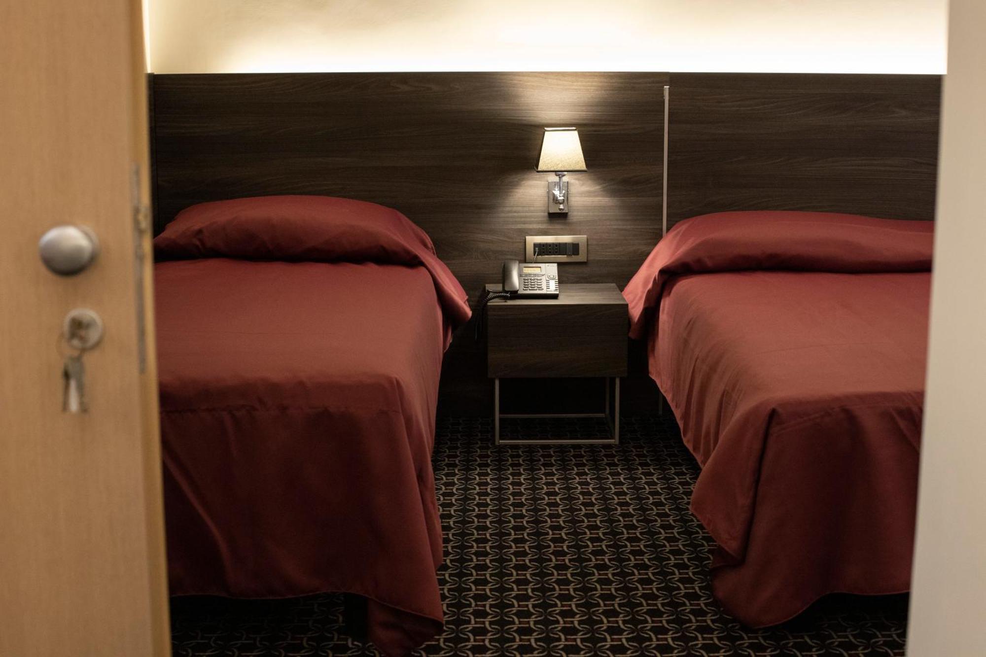Gemelli Hotel ローマ エクステリア 写真